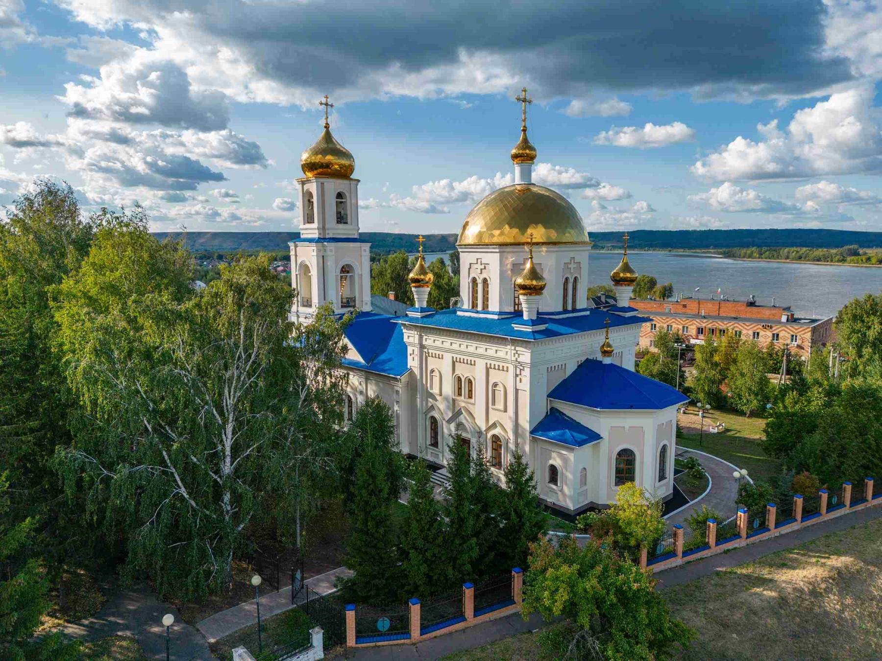 Храм Казанской иконы Божией Матери